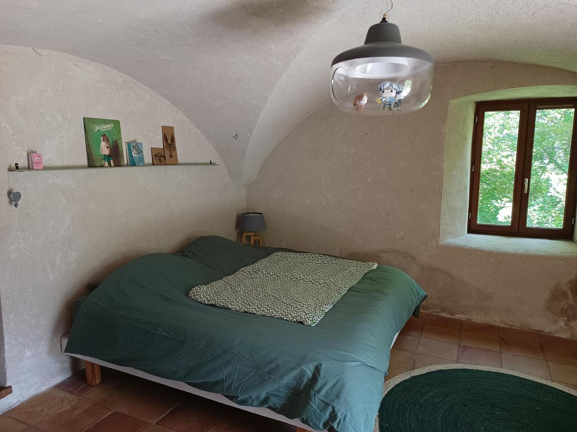 Chambre Ou Gite Dans Une Maison De Montagne - De Suzon A Zelie Entraigues  Room photo